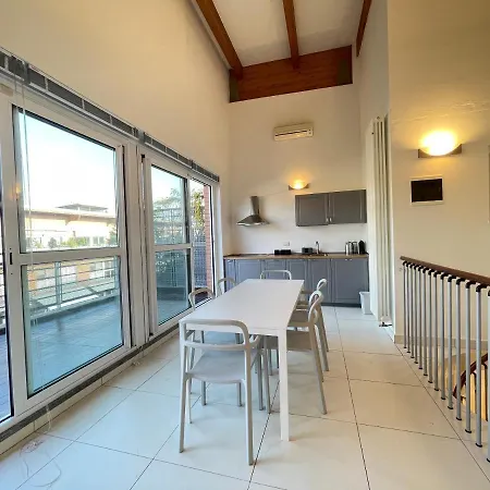 Accomodo Mit48 Trivanotortona Apartmán *